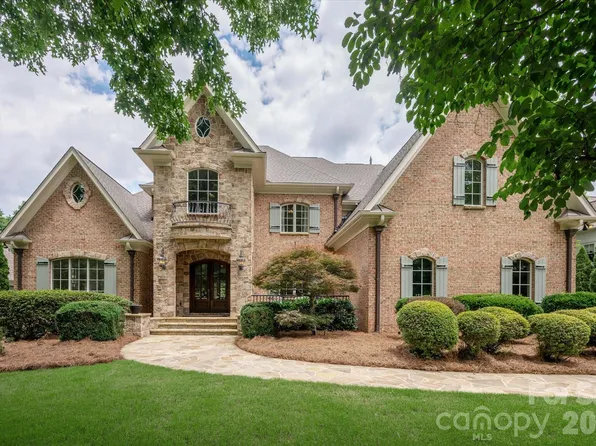 731 Mendenhall Ct, Fort Mill, SC 29715
