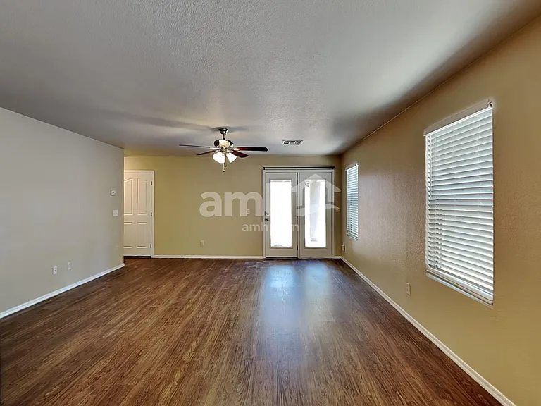 9454 W Virginia Ave — Photo 4