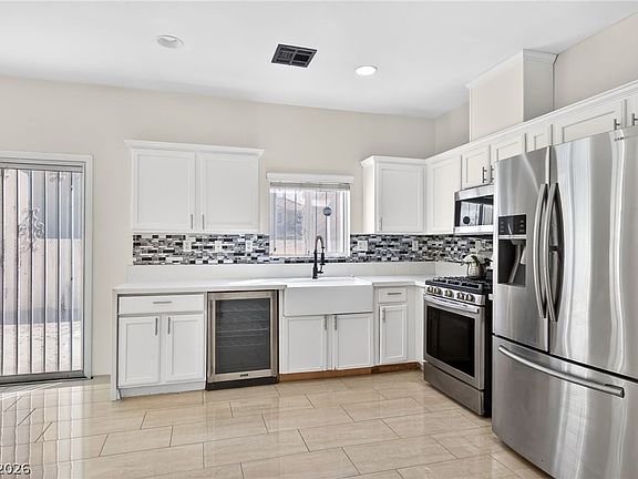 3rd image of 2130 Trebbiano Way