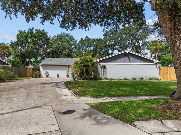 7002 APPLEWOOD COURT, TAMPA, FL 33615