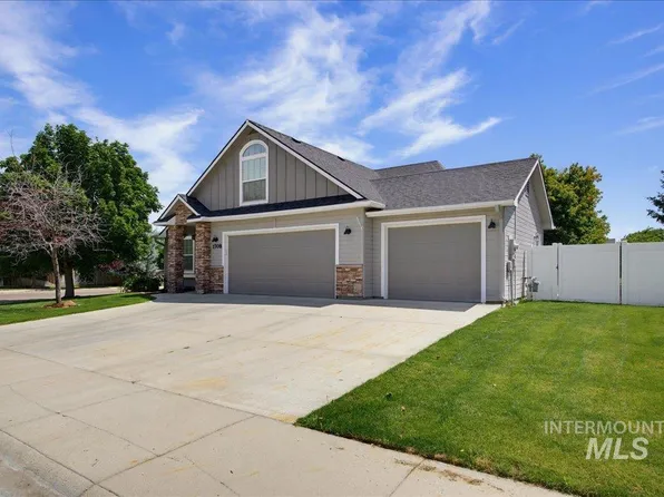 1708 S Glasgow Ave, Nampa, ID 83686