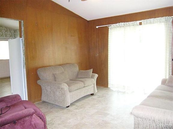 5th image of 1008 Leisure Ln