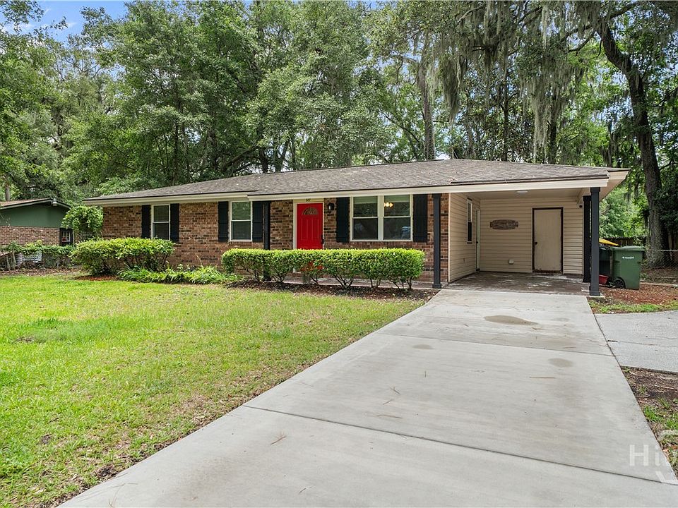 1st image of 527 Red Oak Drive