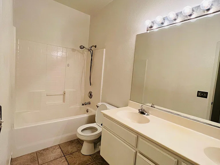 13278 Luna Rd — Photo 6