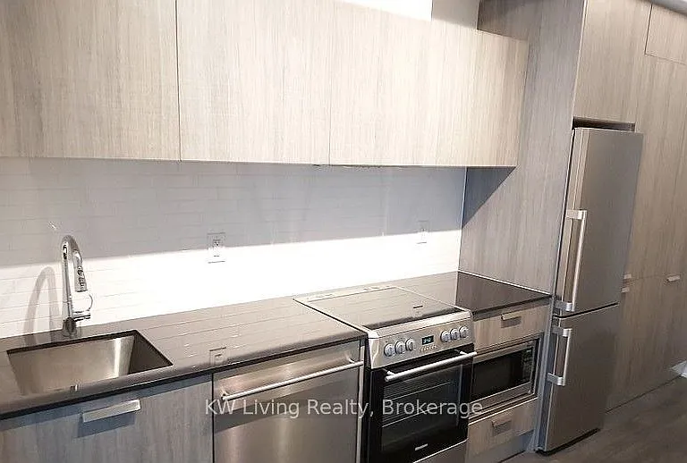 50 Charles St E #4406 — Photo 6
