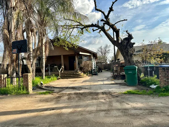 2205 E Alfred Avenue, Exeter, CA 93221