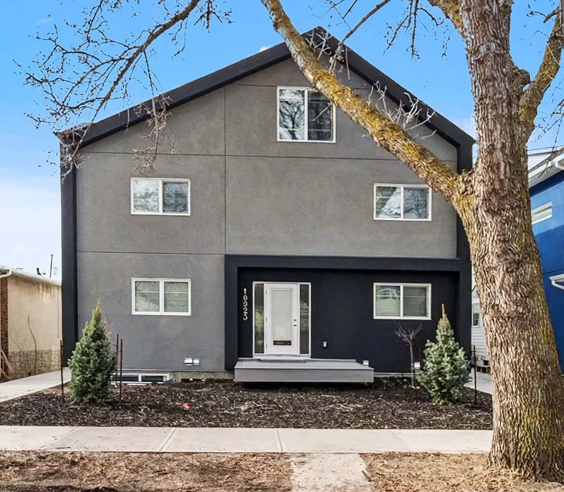 Building Photo - 10923 77th Ave NW