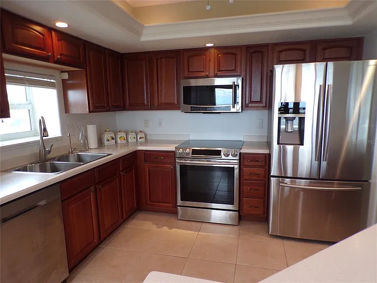 101 N Marion Ct #114 — Photo 11