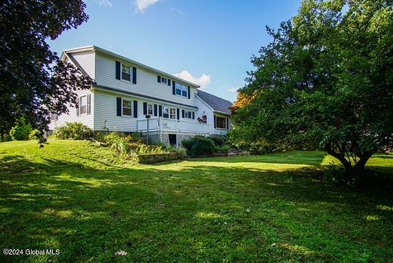 2nd image of 1433 Midline Road