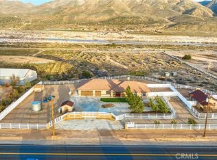 6033 Arrowhead Lake Rd, Hesperia, CA 92345