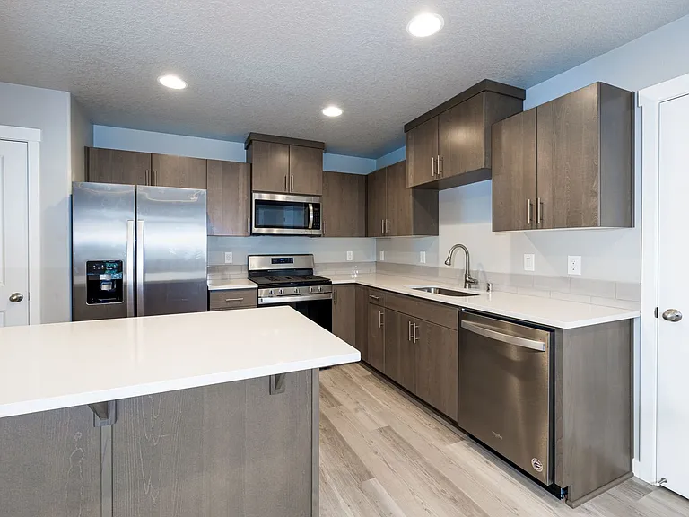 Oak Heritage Townhomes — Photo 16