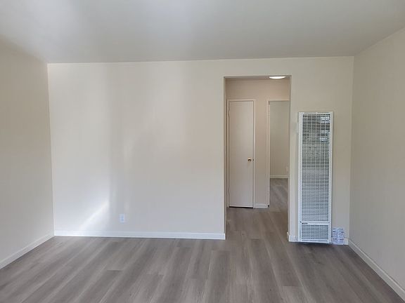 4th image of 671 La Grande Dr APT 1