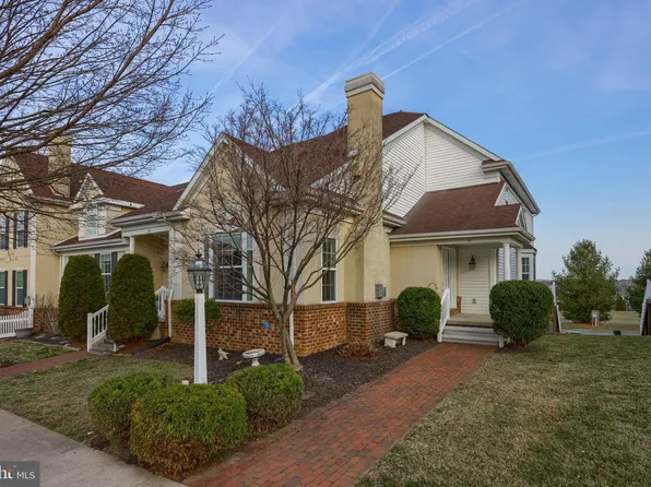 51 Breeze Way, Lancaster, PA 17602