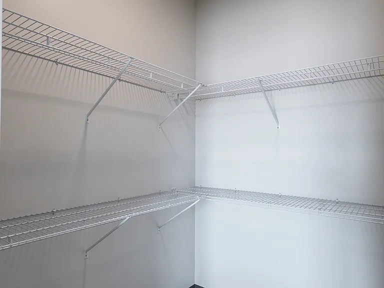 611 Carey Ave N #101 — Photo 5