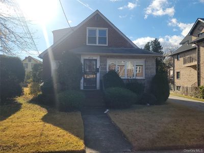 18940 44th Avenue, Queens, NY, 11358