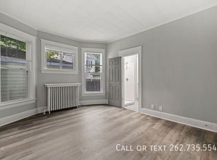 314 10th St #2, Racine, WI 53403