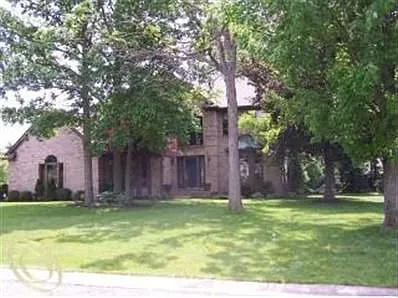 639 Gleneagles photo 1
