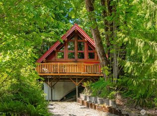 11060 Whistler Ln, Glacier, WA 98244