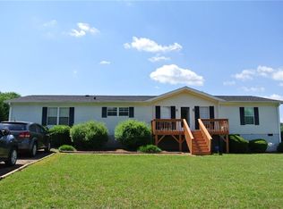1005 Millcreek Ct, East Bend, NC 27018