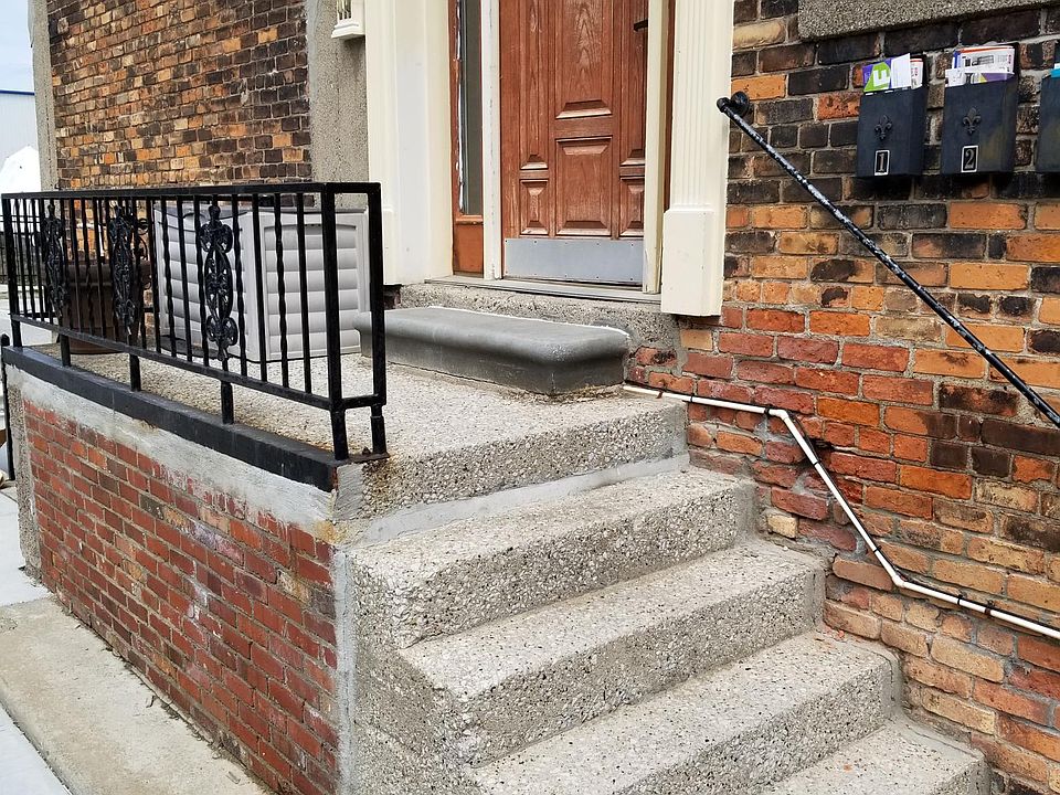 2nd image of 1104 4th St APT 1
