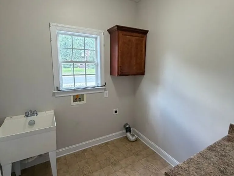 3906 Tasha Dr — Photo 9