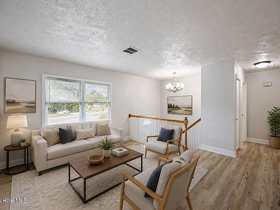 4th image of 2208 Bungalow Road