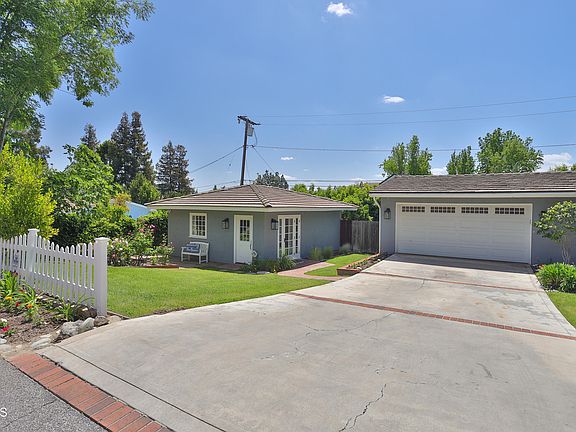 3rd image of 840 Old Landmark Ln