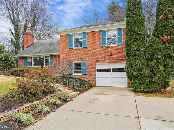 2nd image of 3612 Littledale Rd