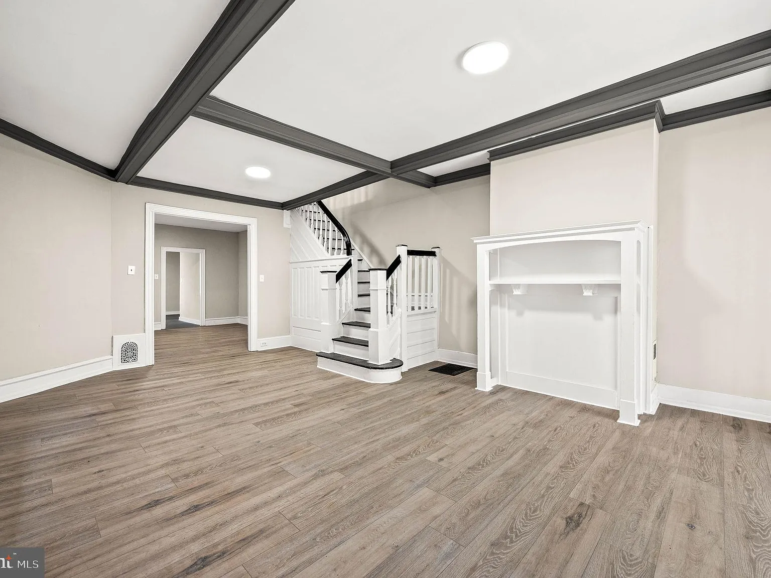 4 bed, 1700 sqft, $2,500 — Photo 2