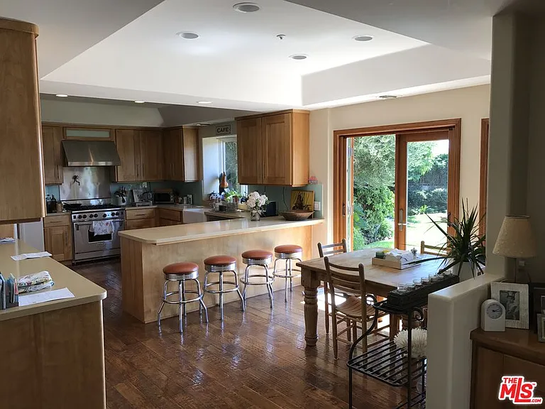 16878 Charmel Ln — Photo 8