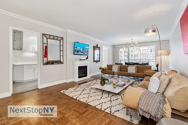 Sold by NextStopNY | media 1