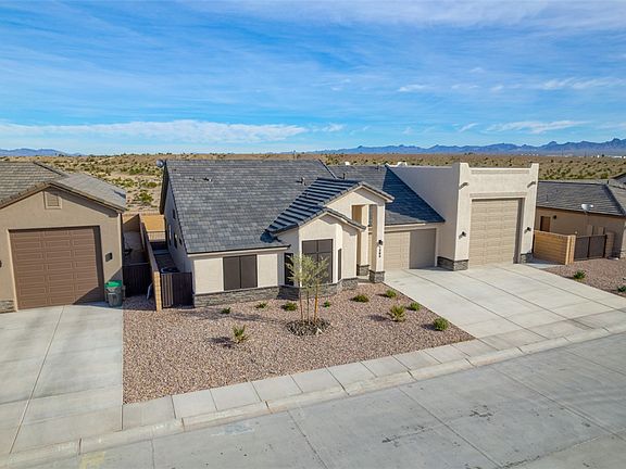 3rd image of 1295 E Barbary Drive