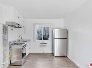 4921 Coldwater Canyon Ave, Sherman Oaks, CA 91423