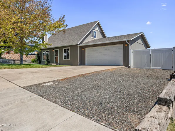 109 S 58th St, Yakima, WA 98901