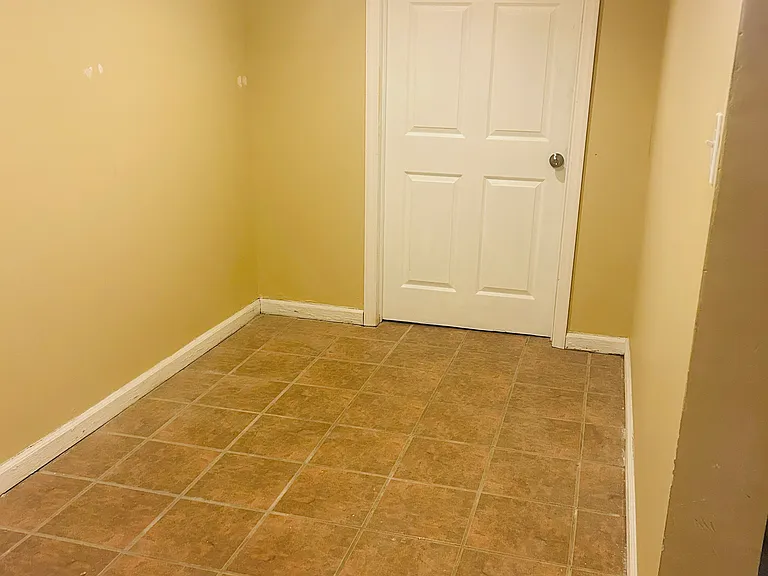 480 S Livingston Ave — Photo 35