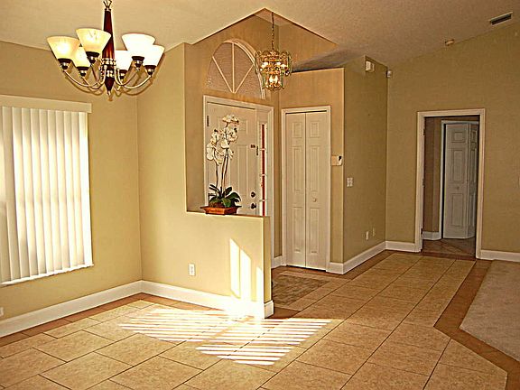 3rd image of 3160 Lago Vista Dr