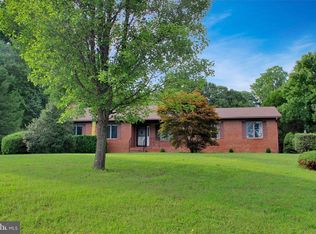 17082 Prince Frederick Rd, Hughesville, MD 20637