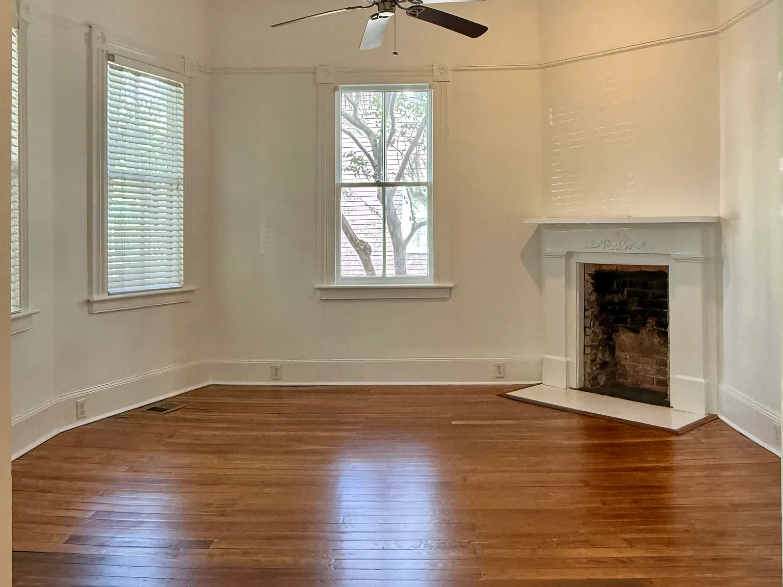 2 bed, 1500 sqft, $2,250 — Photo 3