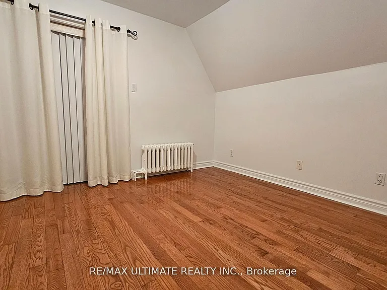 389 Westmoreland Ave N #2 — Photo 8