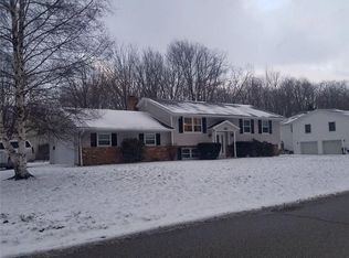 311 Harbor Rd, Erie, PA 16511