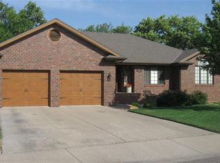 2711 Dry Creek Rd, Great Bend, KS 67530