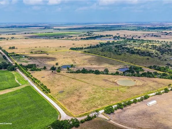 369 County Road 352, Rosebud, TX 76570
