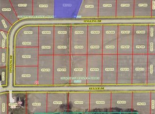 726 Yingling Dr, Dixon, IL 61021