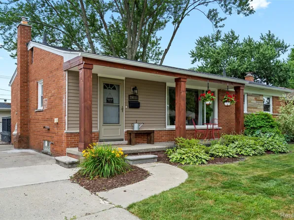 29811 Lamar Ln, Livonia, MI 48152