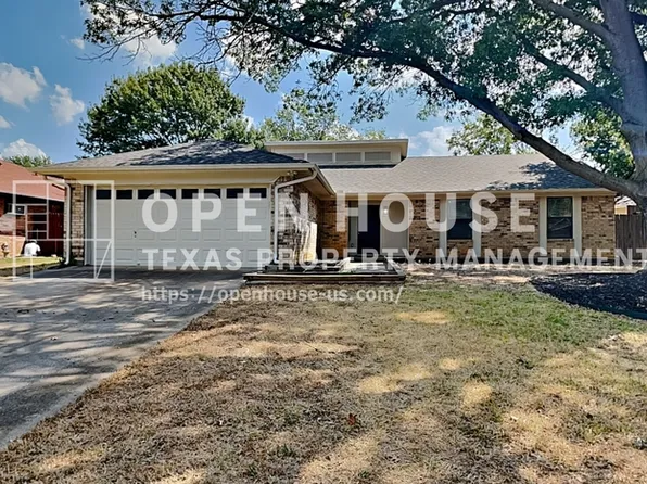 1562 Tiffany Forest Ln, Grapevine, TX 76051