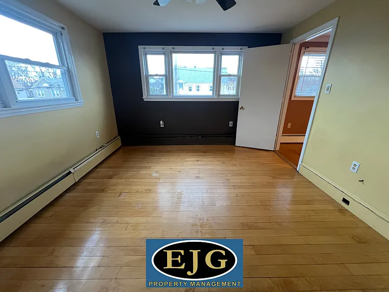 163 Pleasant St #2 — Photo 22