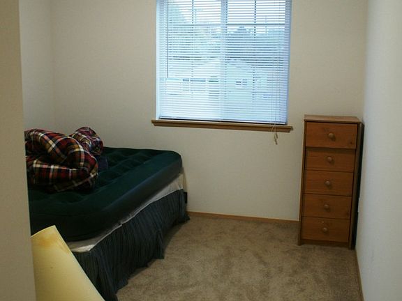 3rd image of 4810 S Sheridan Ave