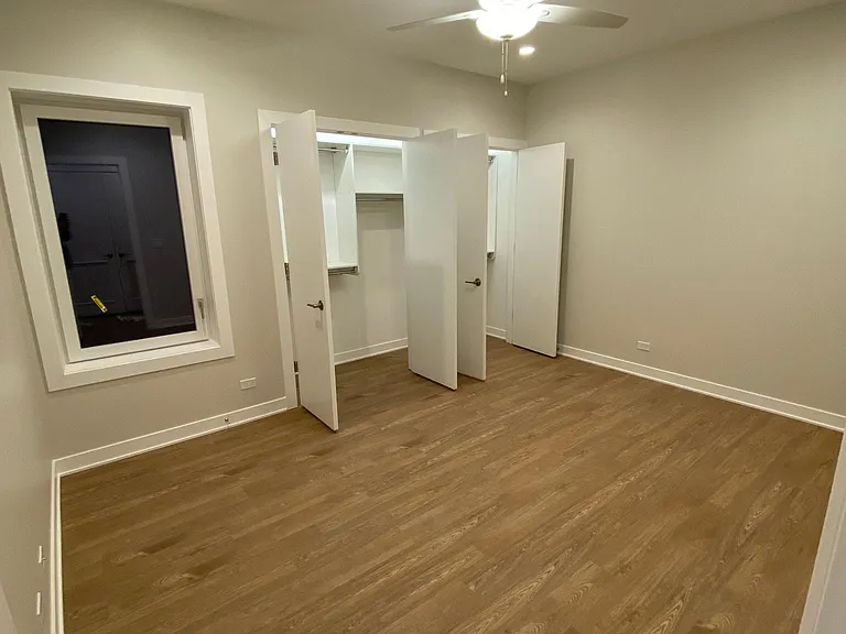 Main Floor: Bedroom with closet organizer