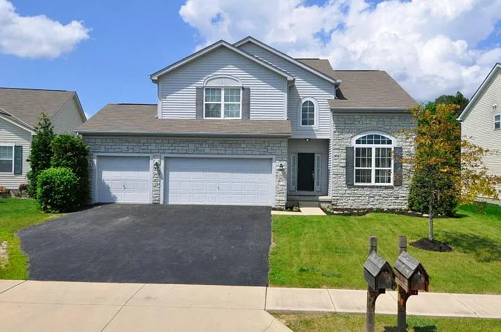208 Cherrytree Ln photo 1