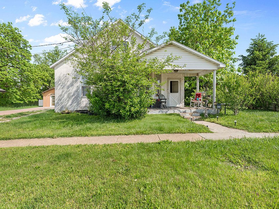 1st image of 810 Ozark Street